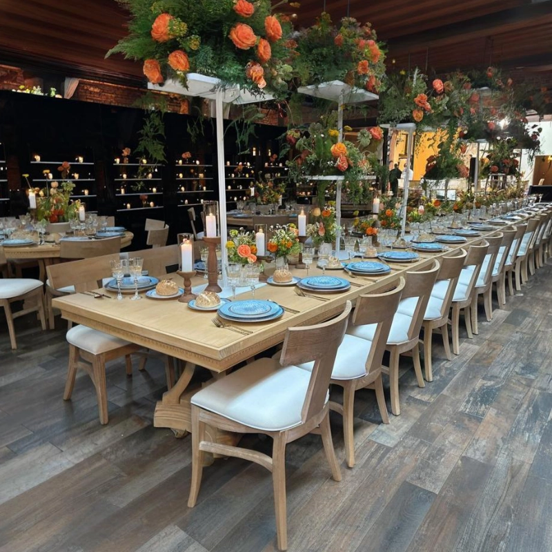 Dining table – LA244238